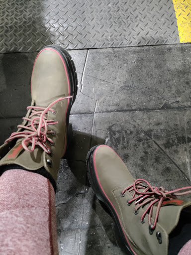 Shoe Store «Timberland Factory Store», reviews and photos, 630 Stanley K Tanger Dr, Lancaster, PA 17602, USA