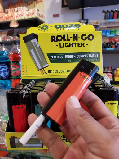 Shopping Mall «Gateway Shopping Center», reviews and photos, 1900 E Sunrise Blvd, Fort Lauderdale, FL 33304, USA