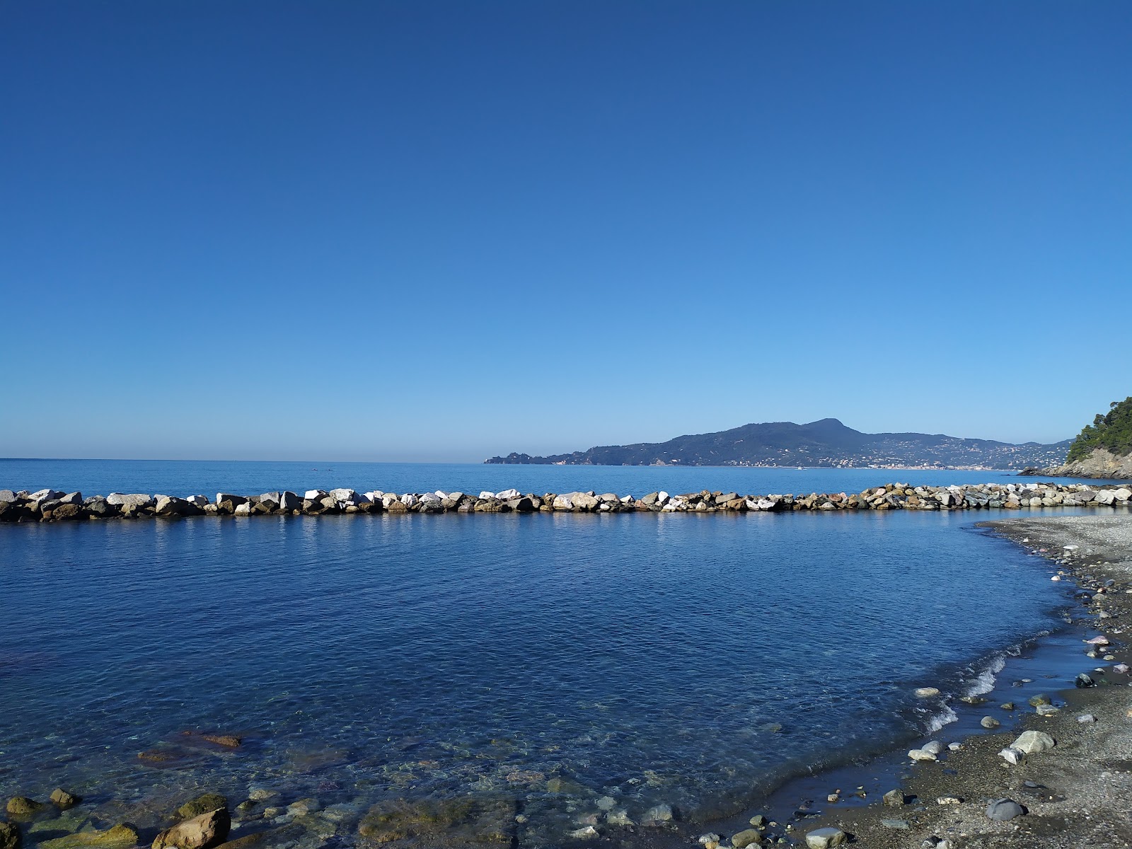 La spiaggia di Preli a Chiavari photo #8