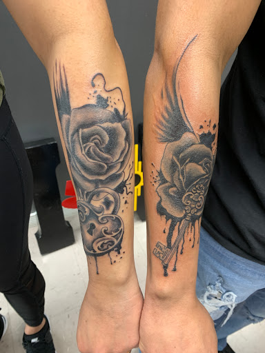 Explore oak tree tattoo ideas, creative tattoo ideas in Albuquerque, available at Tattoosbyfrankieg