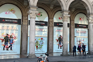 Mondadori Duomo image