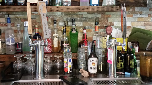 Lounge «Snapshots Lounge», reviews and photos, 1320 Weaver Dr, Granville, OH 43023, USA