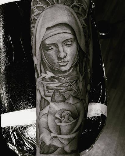 Explore medusa tattoo ideas small, creative tattoo ideas in Tulia, available at Mister Placasos Tattoo Shop