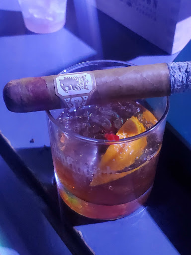 Tobacco Shop «Pipes & Pleasures», reviews and photos, 4244 E Main St, Columbus, OH 43213, USA