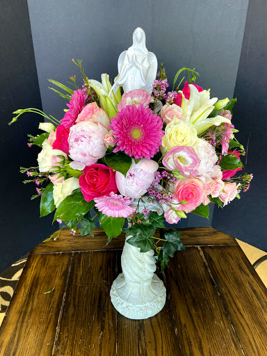 Florist «Design Works Flowers», reviews and photos, 624 N Main St, Rochester, MI 48307, USA