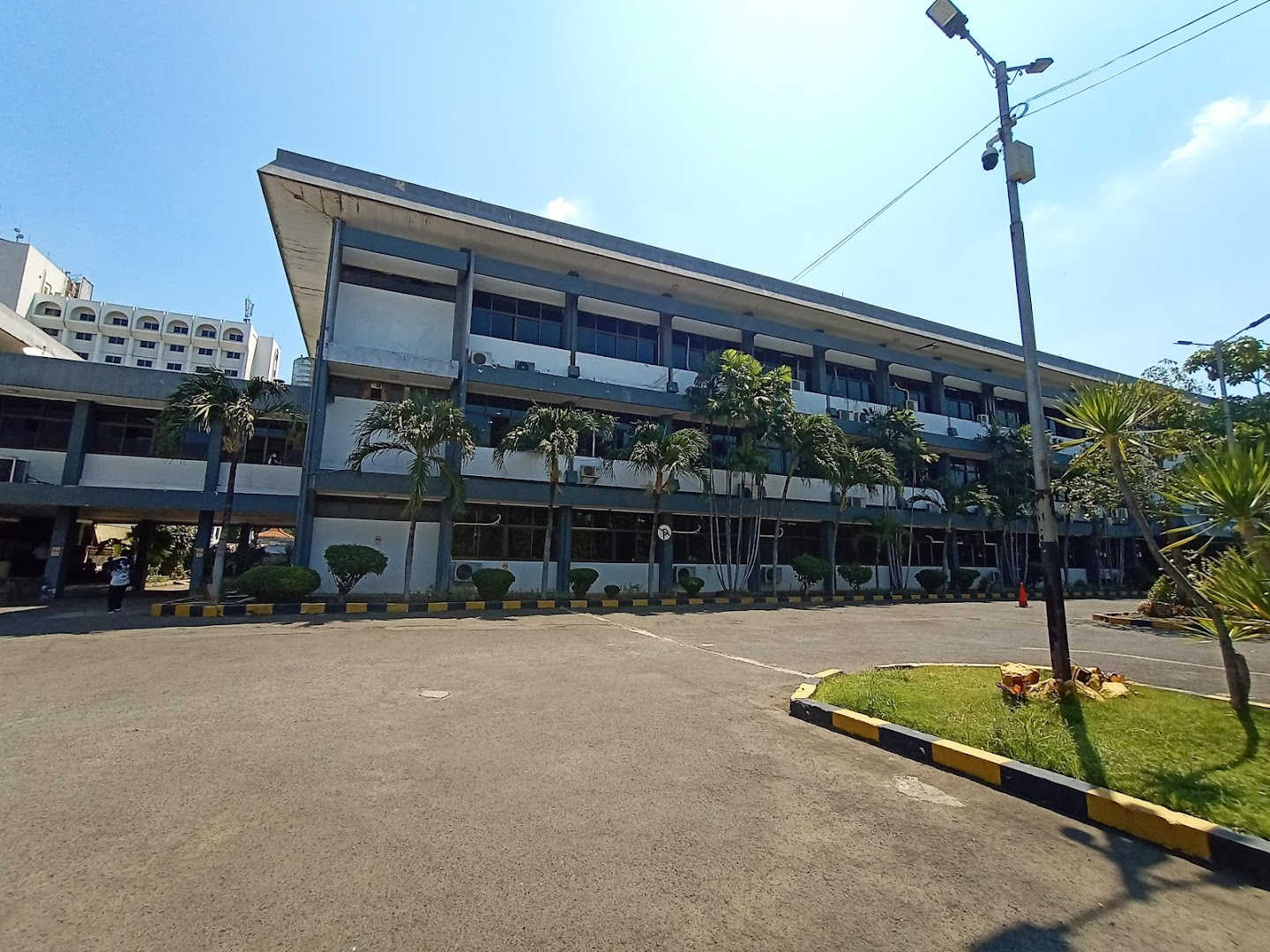 Kantor Pt.kai Daop 8 Surabaya Photo