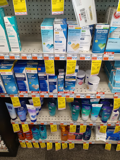 Drug Store «CVS», reviews and photos, 2690 Hylan Blvd, Staten Island, NY 10306, USA