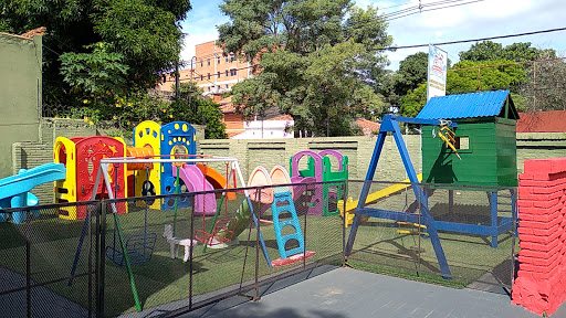 Jardín Infantil. Rinconcito de Luz. Villa Morra. Guardería