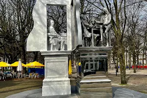 Thorbecke Monument image