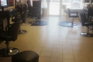 Magic Mirror Dominican hair salon image