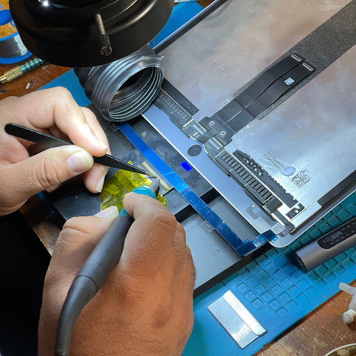 Mobile iPhone Repair SF We Come To You Gelatotech image