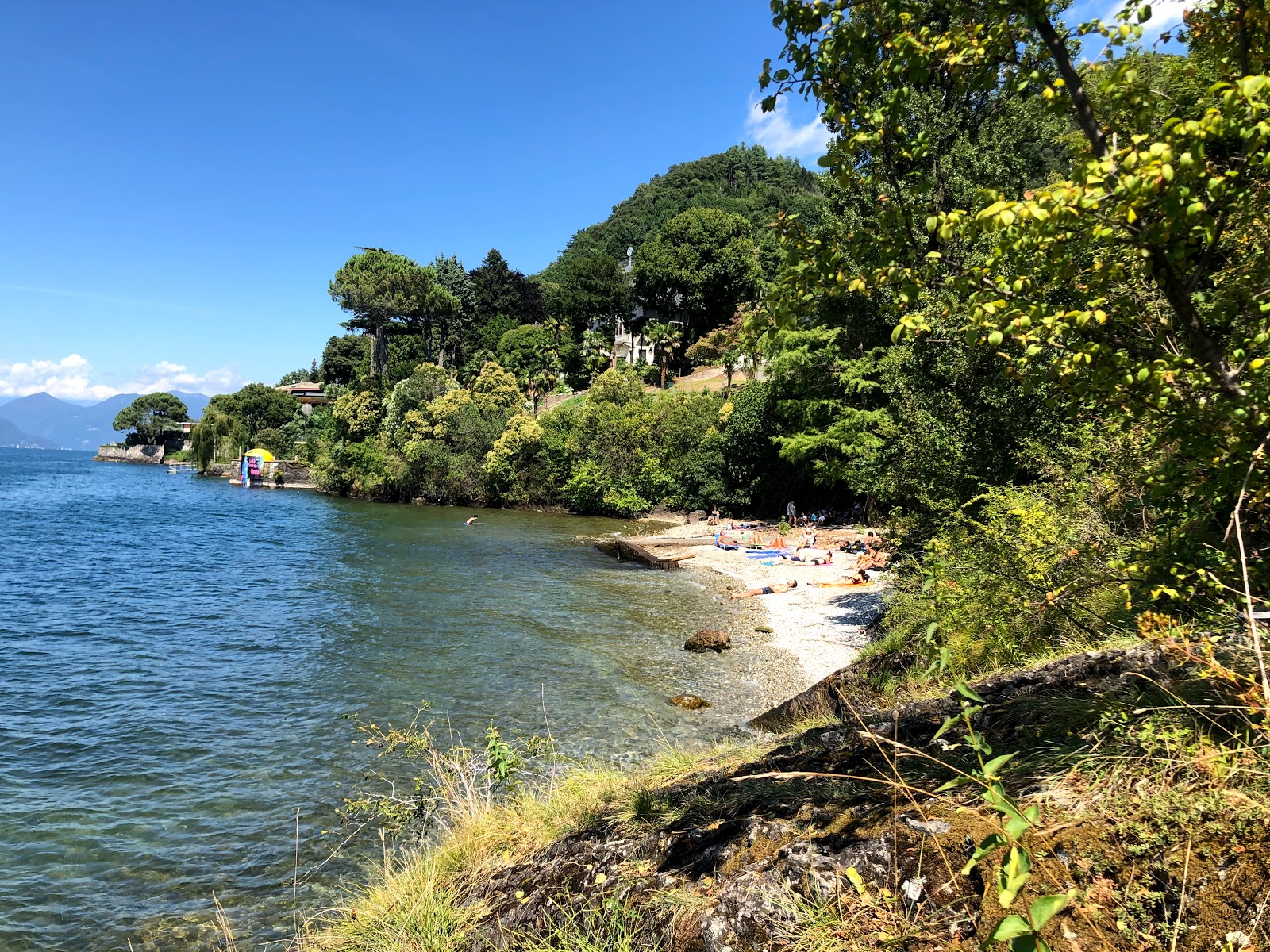 Foto von Spiaggia delle Rianne mit graue kiesel Oberfläche