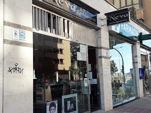 Información y opiniones sobre Neva Peluqueros de Valladolid