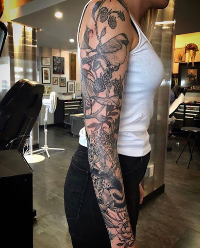 Tattoo Shop «Uptown Tattoo», reviews and photos, 614 W 27th St, Minneapolis, MN 55408, USA