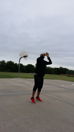 Park «Don Misenhimer Park», reviews and photos, 201 E Lonesome Dove Trail, Arlington, TX 76002, USA