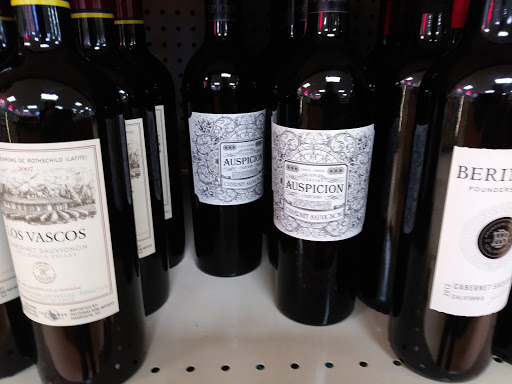 Liquor Store «B & L Liquor Store», reviews and photos, 1369 Main St, Houlton, WI 54082, USA