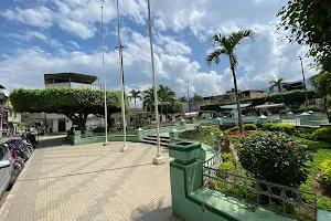 Plaza de Armas Banda de Shilcayo image