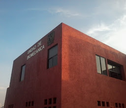 MRI unit, UNAM photo