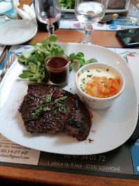 Steak du Restaurant français Le Carillon à Souvigné - n°2