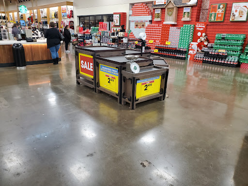 Grocery Store «Fred Meyer», reviews and photos, 801 Auburn Way N, Auburn, WA 98002, USA