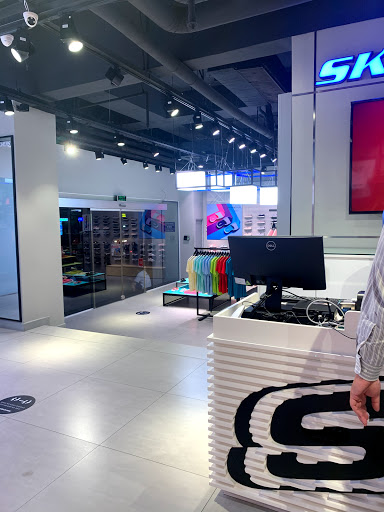 Top 20 skechers cửa hàng Quận 7 Hồ Chí Minh 2022