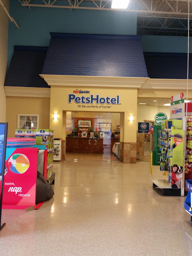 Pet Supply Store «PetSmart», reviews and photos, 200 S Village Center Dr, Southlake, TX 76092, USA
