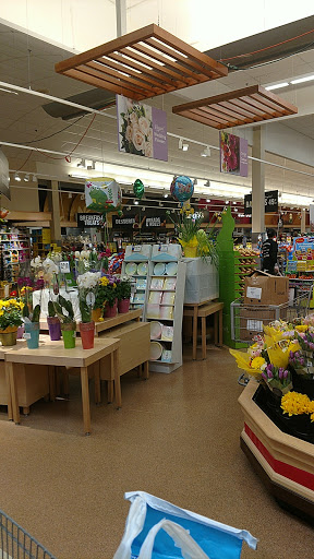 Supermarket «Super Stop & Shop», reviews and photos, 8989 Union Tpke, Glendale, NY 11385, USA