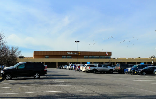 Walmart, County Rd 513, Clinton, NJ 08809, USA, 