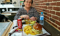 Plats et boissons du Restaurant de hamburgers B-COMME à Courbevoie - n°11