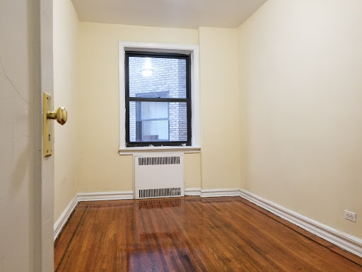 Park «Travers Park», reviews and photos, 76-9 34th Ave, Jackson Heights, NY 11372, USA