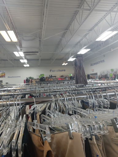 Thrift Store «Goodwill Retail Store of Lake St. Louis», reviews and photos, 913 Robert Raymond Dr, Lake St Louis, MO 63367, USA