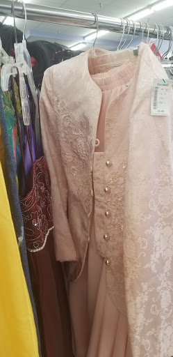 Shopping Mall «Southridge Shopping Center», reviews and photos, 1678 Beavercreek Rd, Oregon City, OR 97045, USA