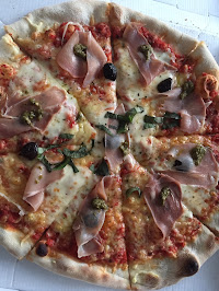 Plats et boissons du Pizzas à emporter La Pizz' des Granettes à Aix-en-Provence - n°1