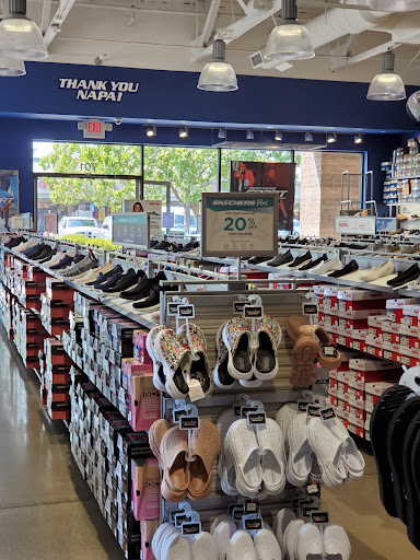Napa Premium Outlets image