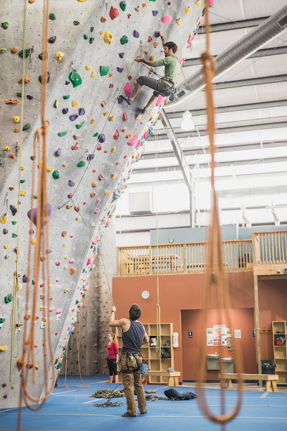 High Point Climbing and Fitness - Riverside