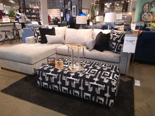 Furniture Store «Ashley HomeStore», reviews and photos, 7780 S Cicero Ave, Burbank, IL 60459, USA