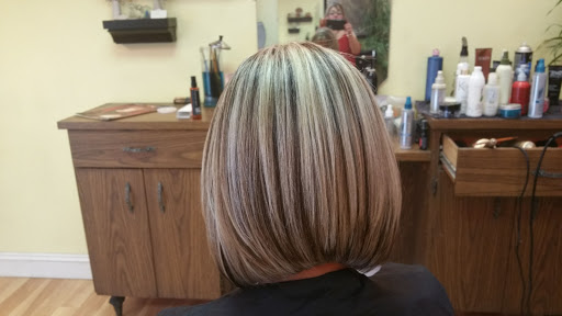 Beauty Salon «Cut N Curl Beauty Salon», reviews and photos, 6722 Hanley Rd, Tampa, FL 33634, USA