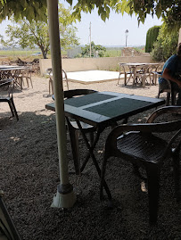 Atmosphère du Restaurant La Grillade De Lou Mercat à Roubia - n°3