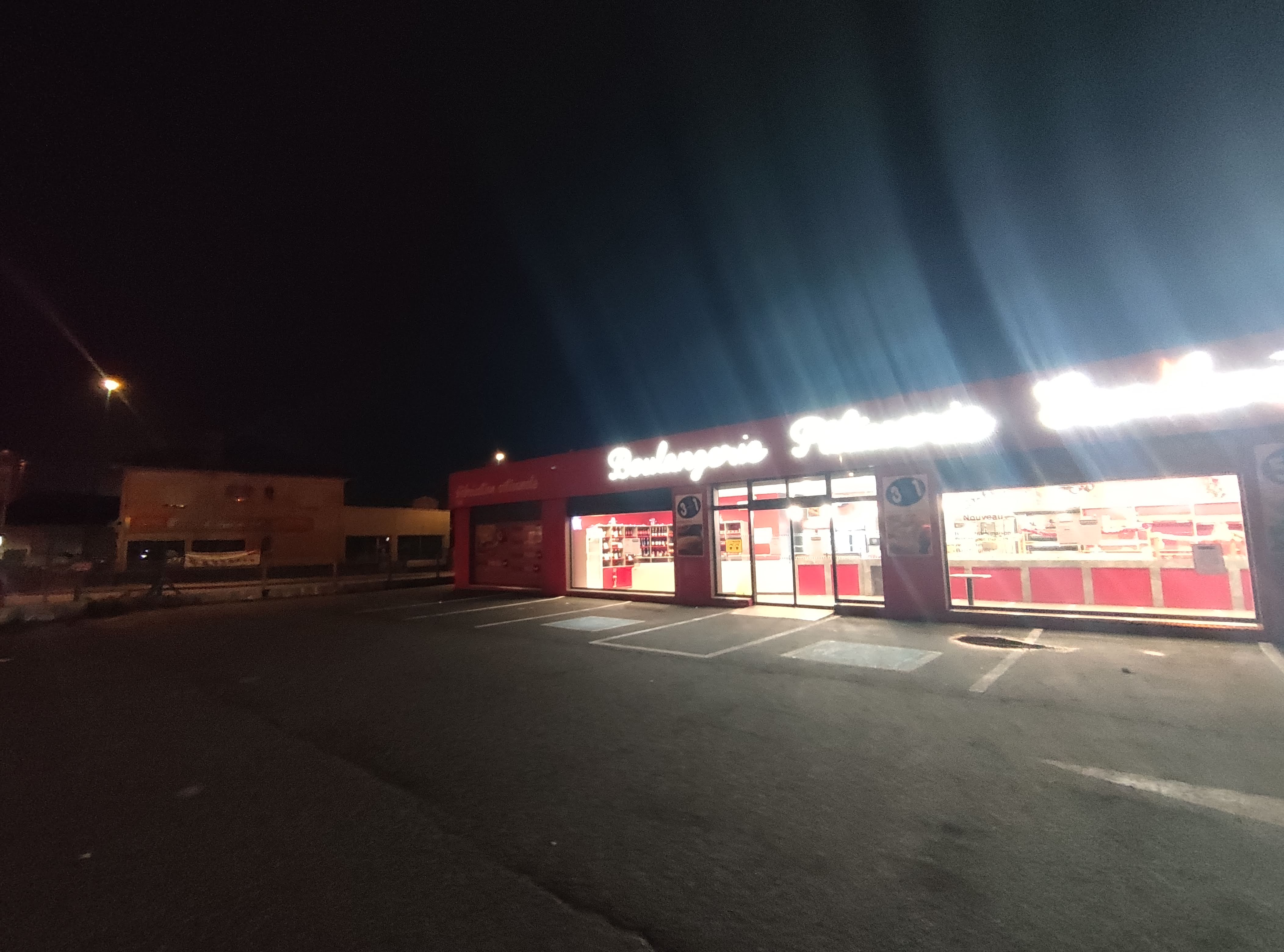 Photo n° 4 de l'avis de HaMiD.i fait le 14/12/2021 à 00:57