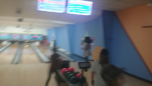 Bowling Alley «Conway Family Bowling Center», reviews and photos, 1010 E Oak St, Conway, AR 72032, USA