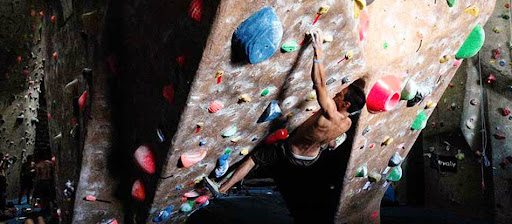 Rock Climbing Gym «Hangar 18 Indoor Climbing Gym - South Bay», reviews and photos, 4926 W Rosecrans Ave, Hawthorne, CA 90250, USA