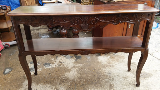 Antique Furniture Store «Lots of Furniture Antiques Warehouse», reviews and photos, 910 N Riverfront Blvd, Dallas, TX 75207, USA