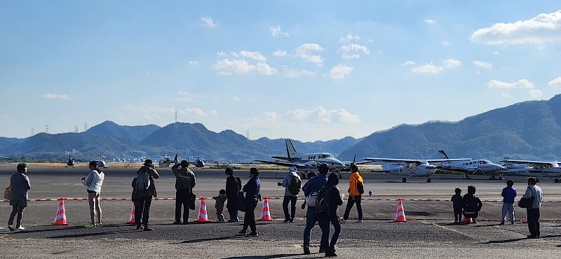 岡山航空(株)