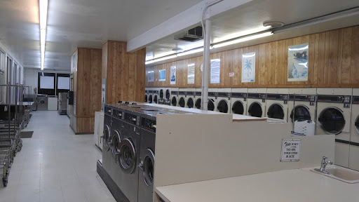 Liquor Store «Shop N Wash», reviews and photos, 581 N State St, Ukiah, CA 95482, USA