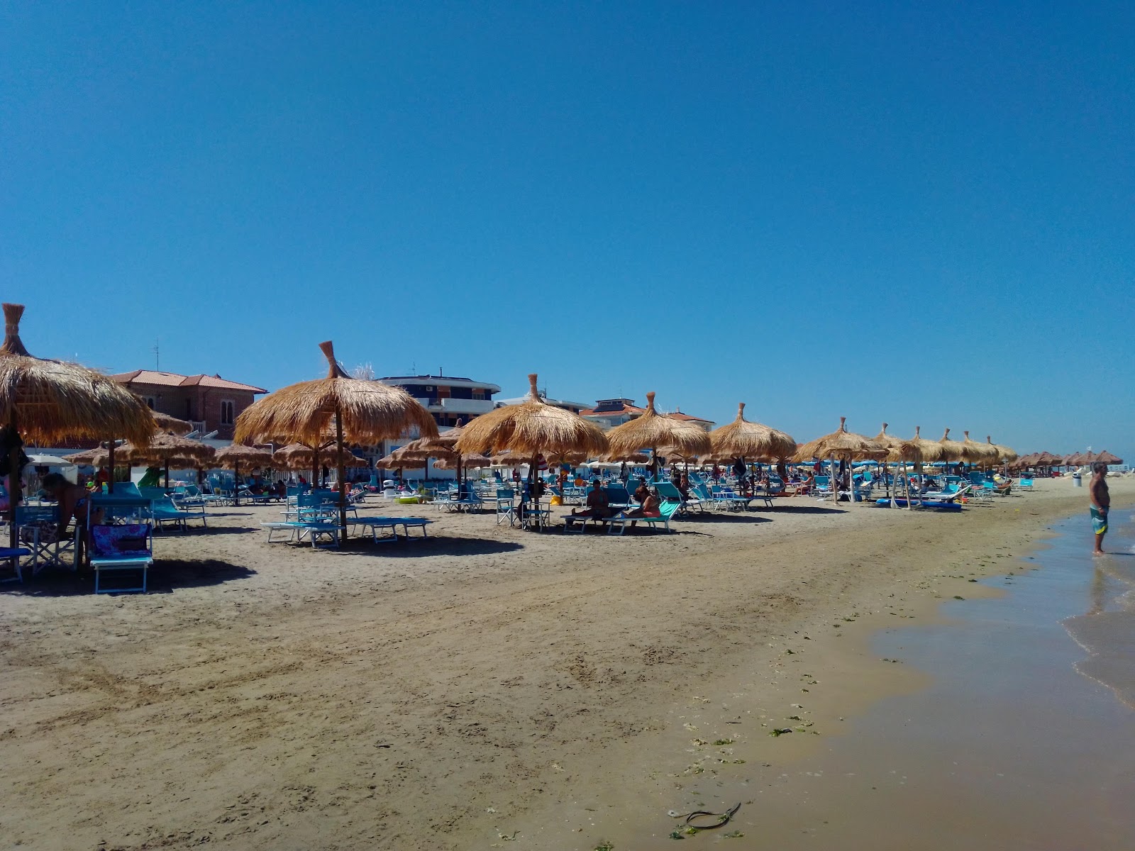 10-Day Italy Self-Drive Road Trip With Itinerary from Pescara traveling  east to Bari, Salerno, Naples, and Benevento, image size:1600x1200