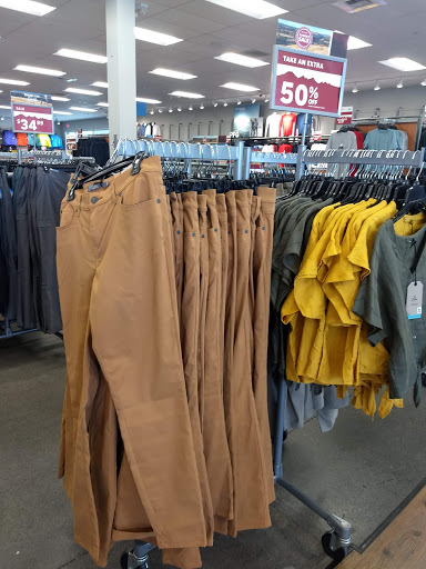 Sportswear Store «Columbia Sportswear Outlet Store at Bend Factory Stores», reviews and photos, 61334 S Hwy 97 #440, Bend, OR 97702, USA