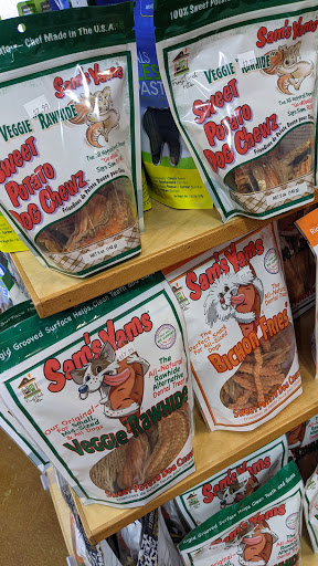 Pet Supply Store «Bark!», reviews and photos, 1809 Reisterstown Rd #131, Pikesville, MD 21208, USA