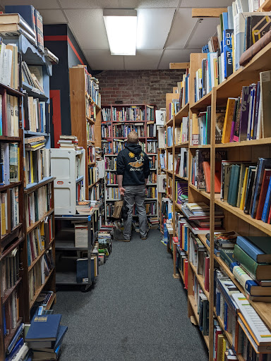 Used Book Store «Yes Books», reviews and photos, 589 Congress St, Portland, ME 04101, USA