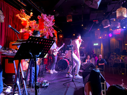 Suzie Wong - Cocktail Bar with Live Performances