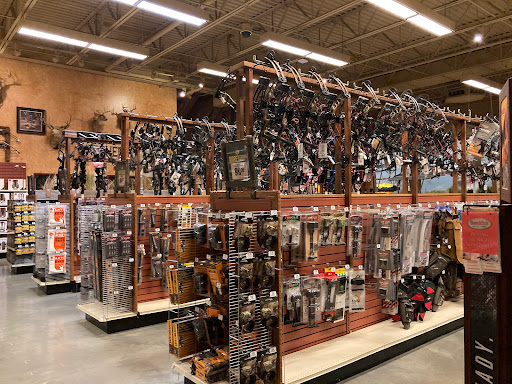Sporting Goods Store «Bass Pro Shops», reviews and photos